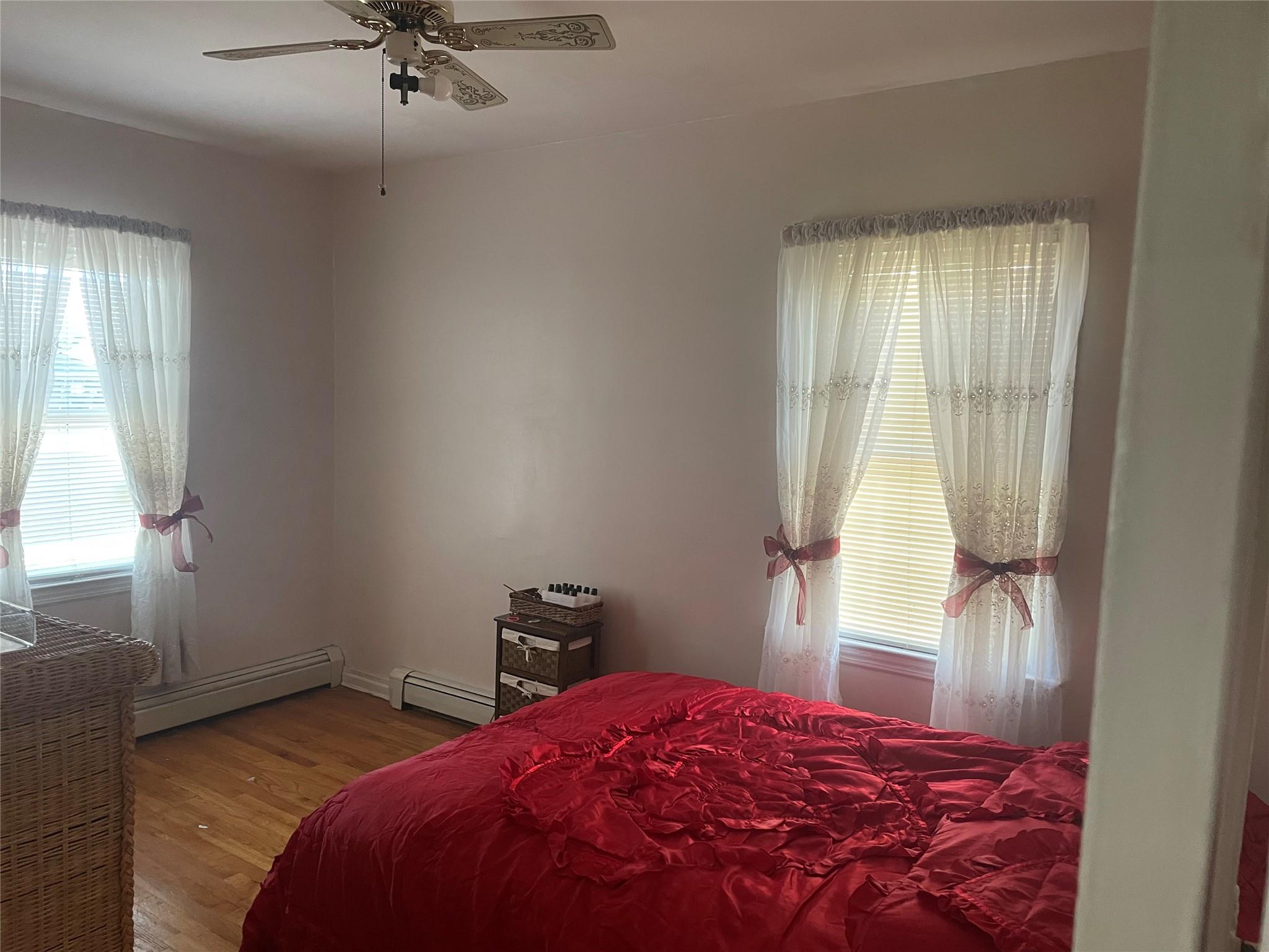 118-52 227 Street, Cambria Heights, New York image 3