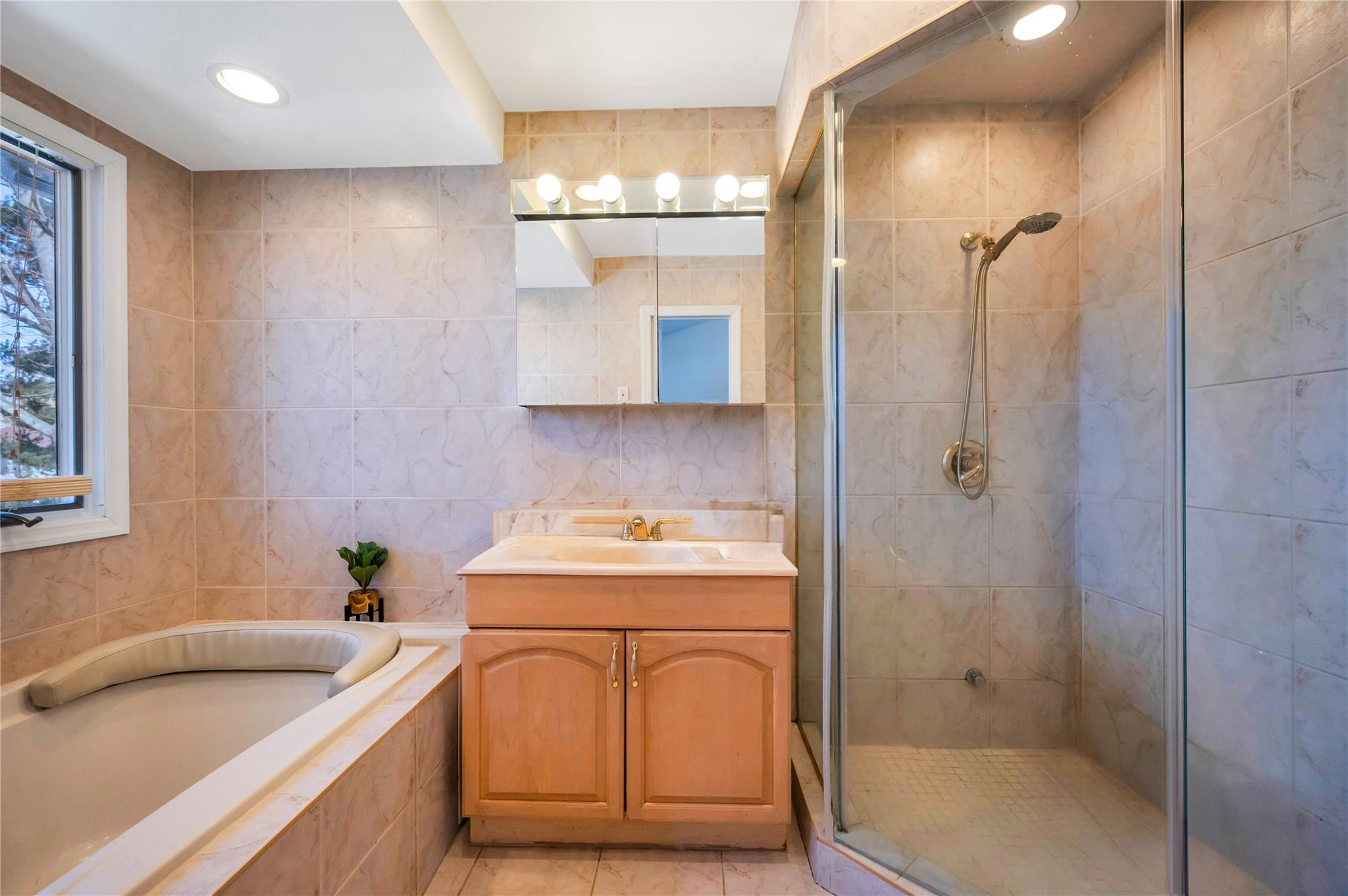 1096 Pearl Street, North Woodmere, New York image 30