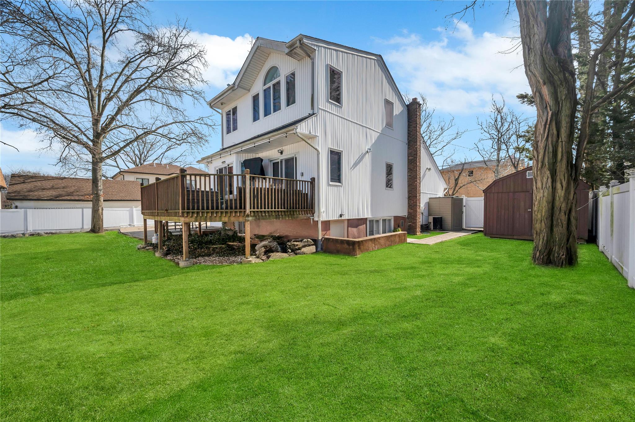 1096 Pearl Street, North Woodmere, New York image 44