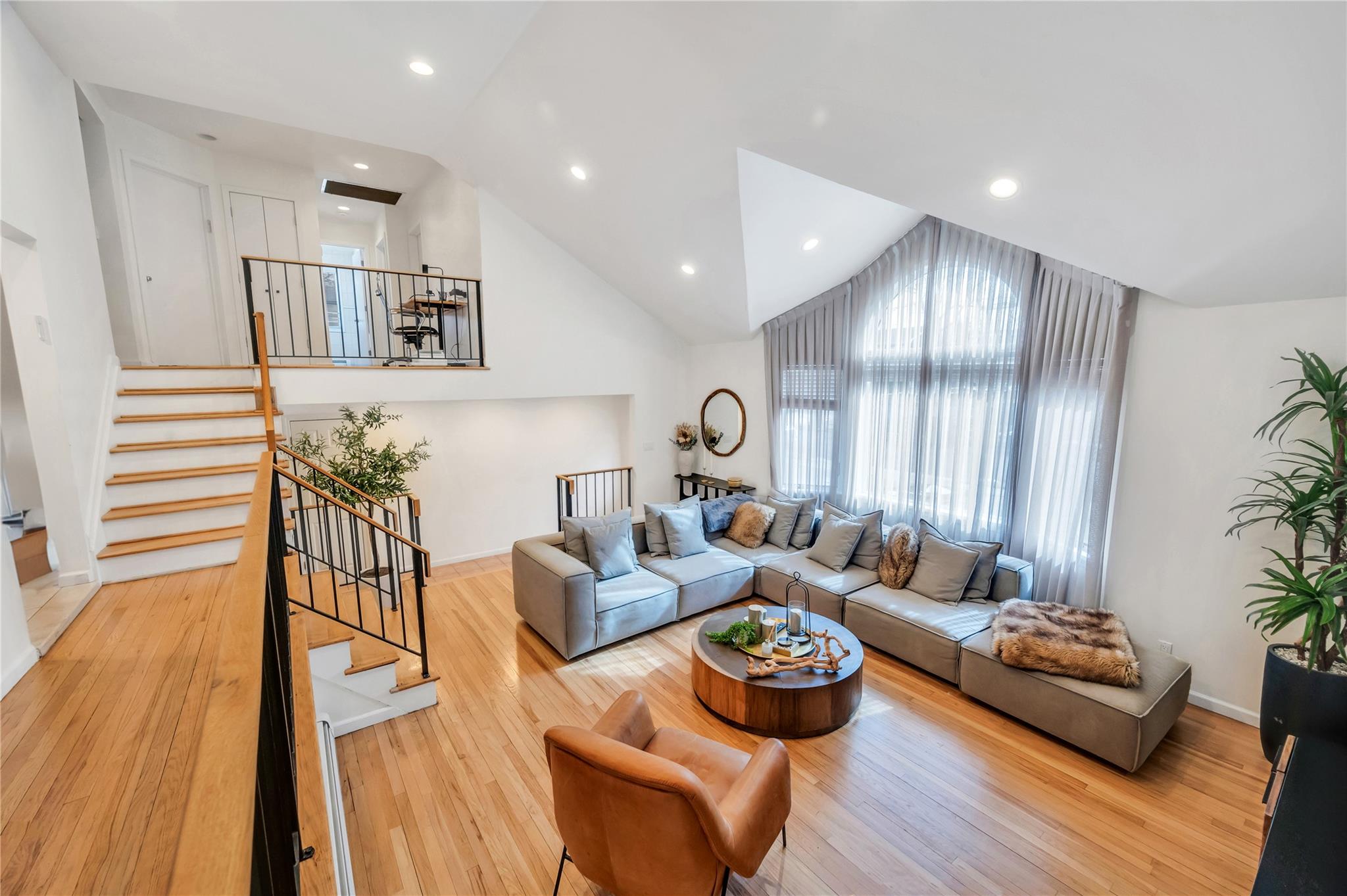 1096 Pearl Street, North Woodmere, New York image 8
