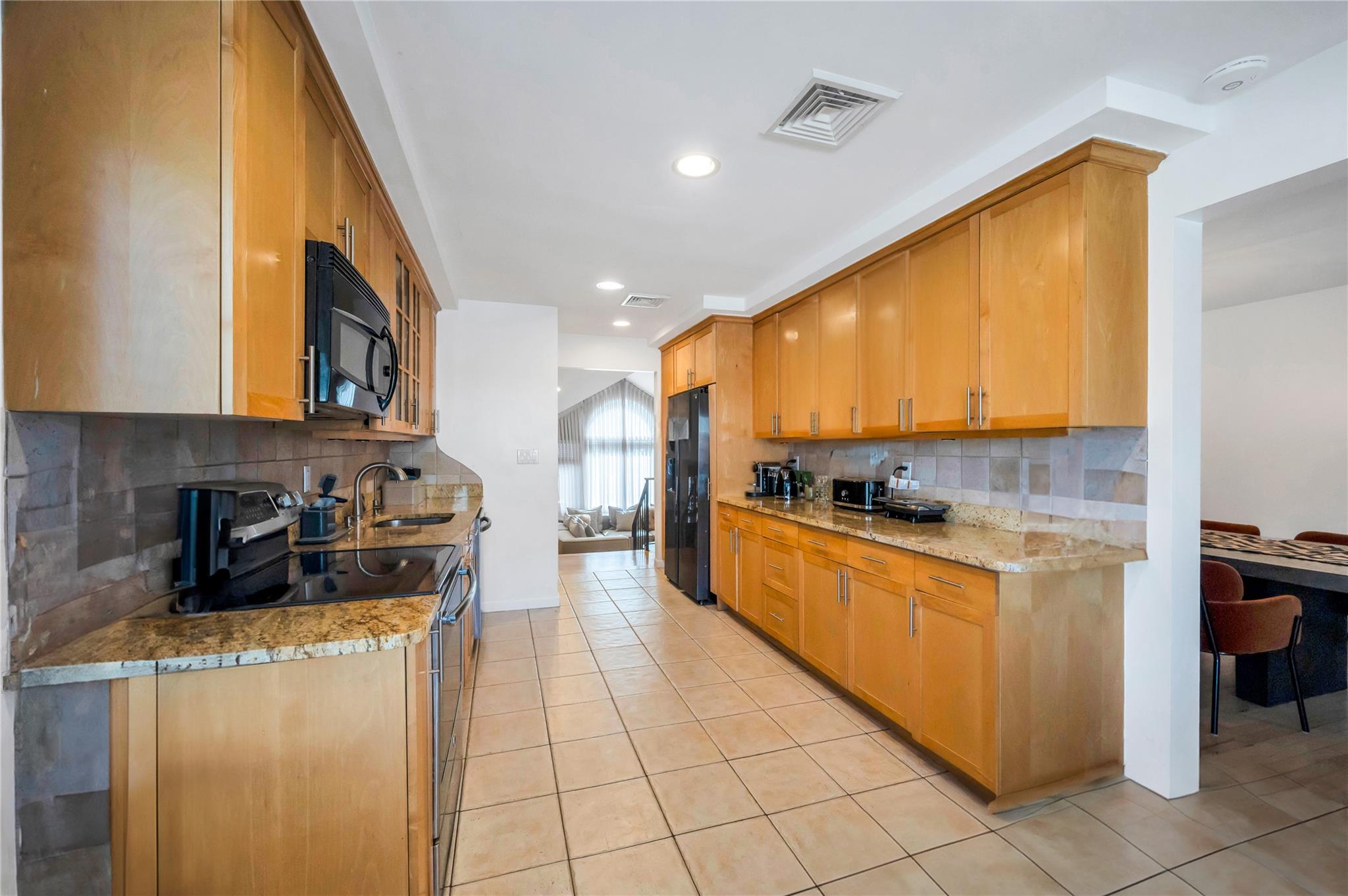1096 Pearl Street, North Woodmere, New York image 14