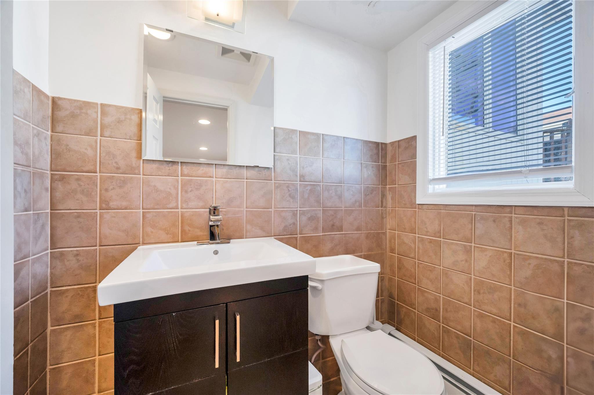 1096 Pearl Street, North Woodmere, New York image 42