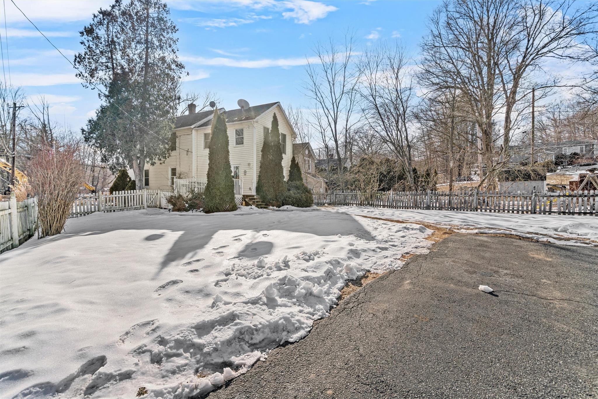 24 Sterling Ave Ave, Sloatsburg, New York image 32