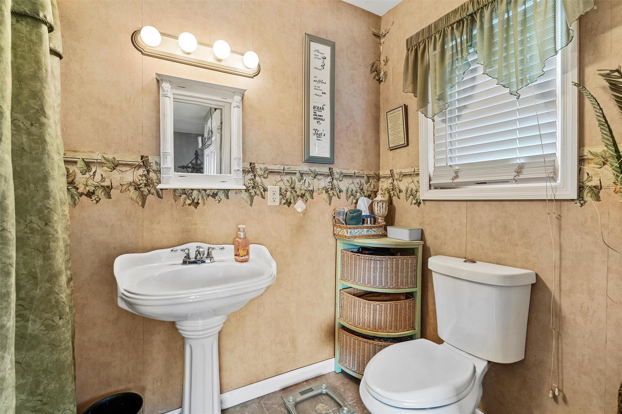 24 Sterling Ave Ave, Sloatsburg, New York image 17