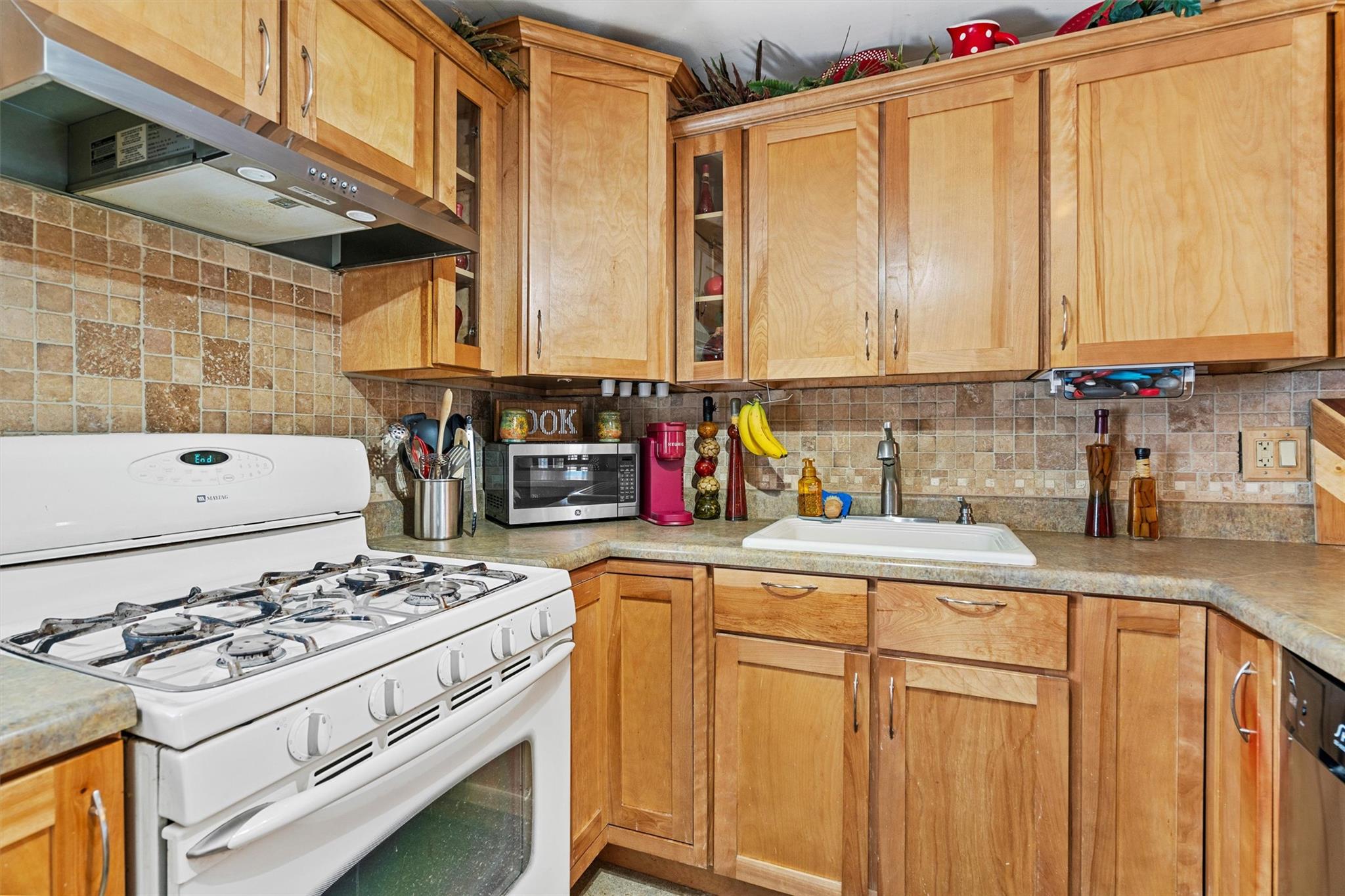 24 Sterling Ave Ave, Sloatsburg, New York image 11