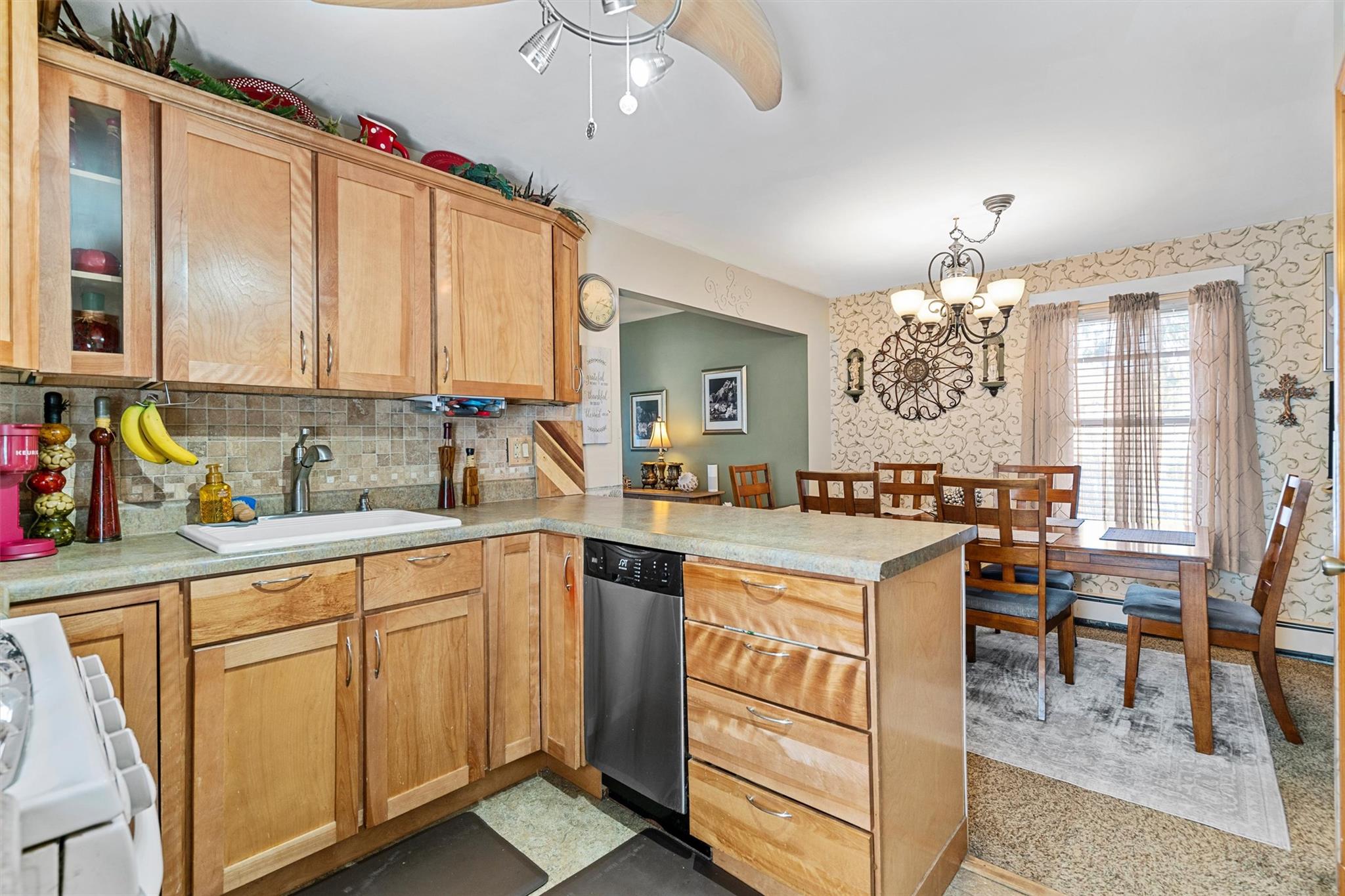 24 Sterling Ave Ave, Sloatsburg, New York image 12