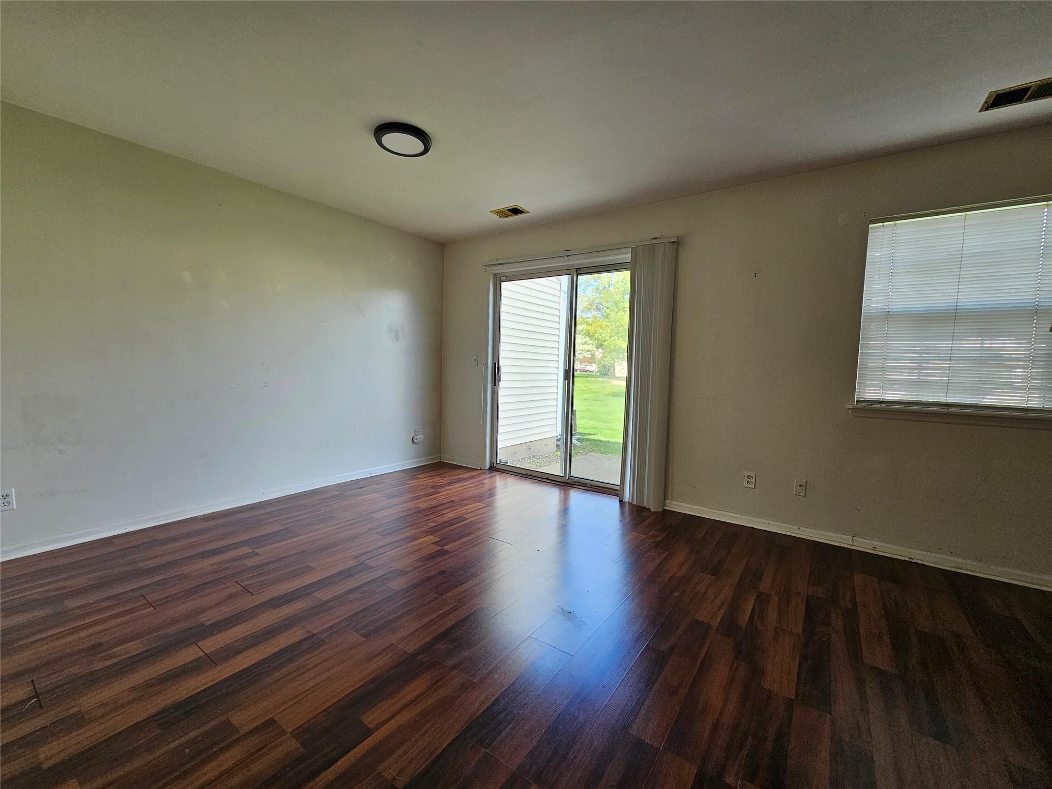 23 Woodlake Drive, Middletown, New York image 14