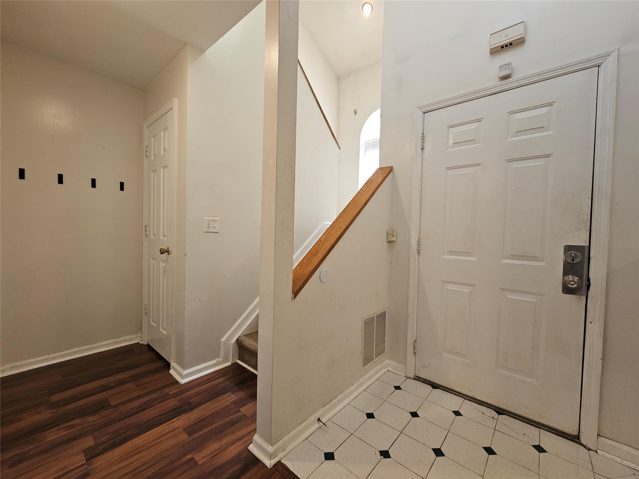 23 Woodlake Drive, Middletown, New York image 3