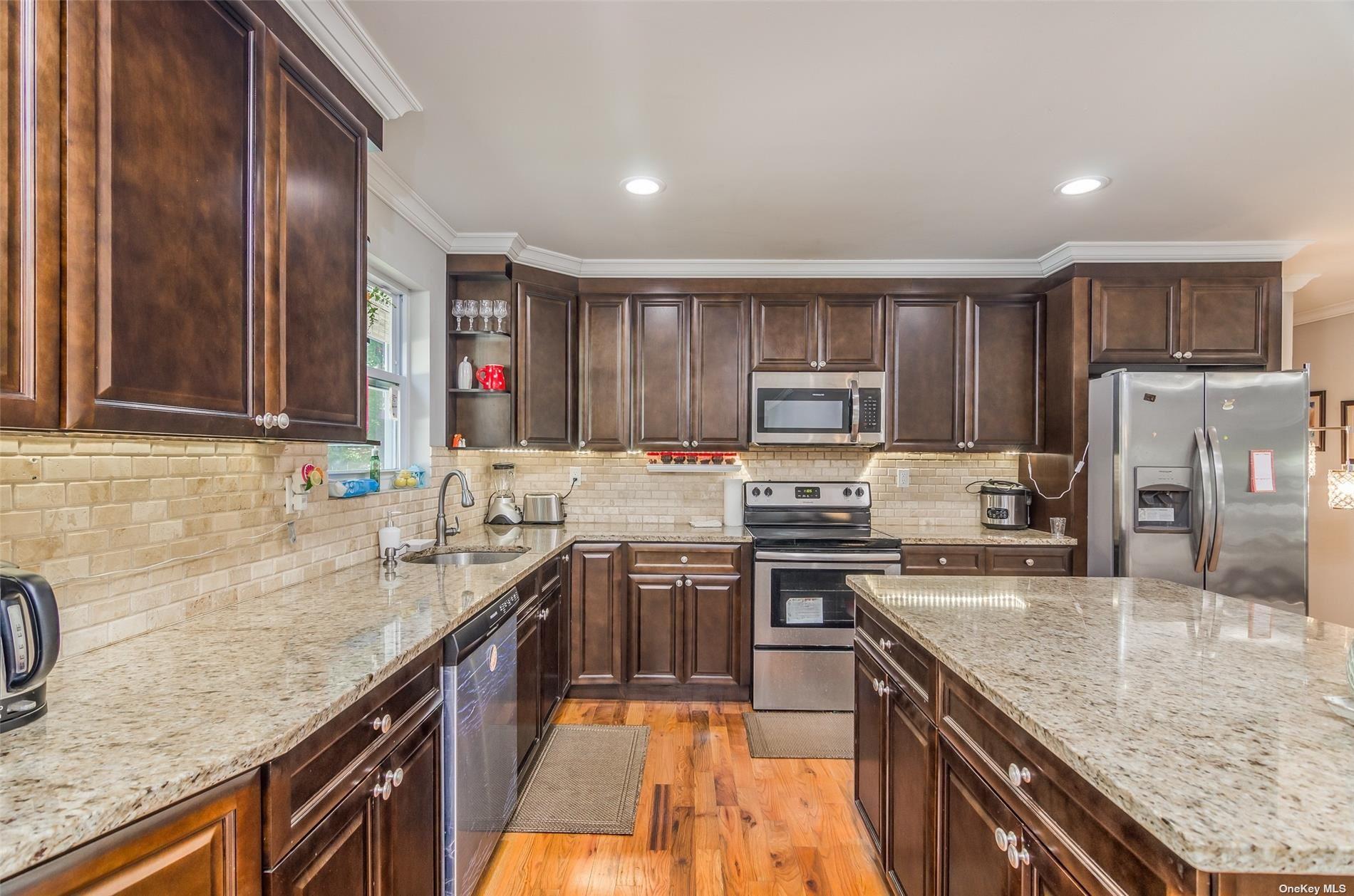 7 Henry Street, Centereach, New York image 10