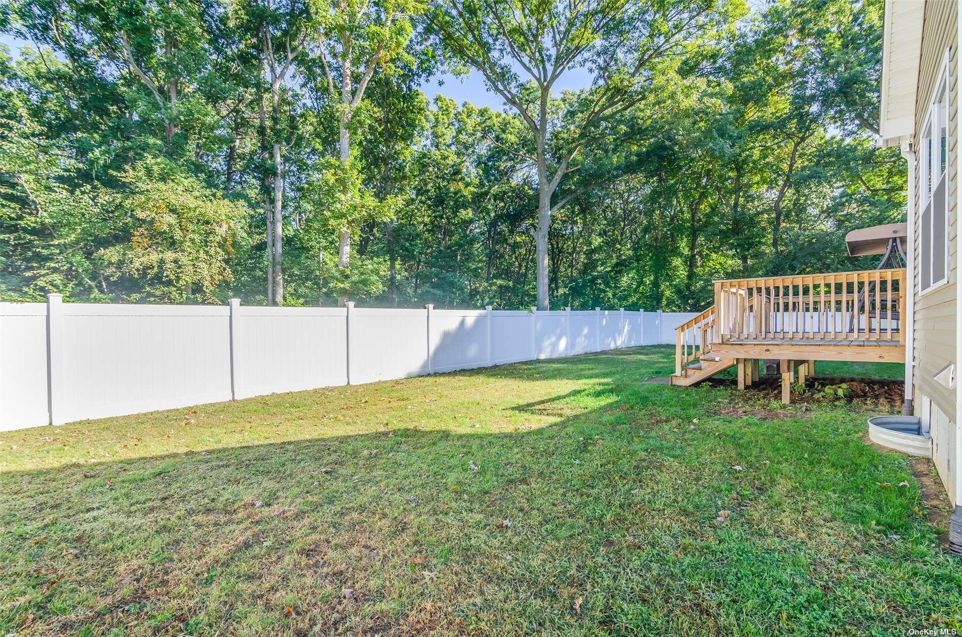 7 Henry Street, Centereach, New York image 30