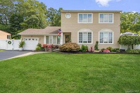 939 Manor Lane Bay Shore NY 11706