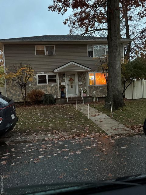 347 Lafayette Street Copiague NY 11726