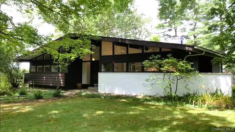 Homes For Rent - 424 N Ridge Street<br/> Rye Brook, NY 10573