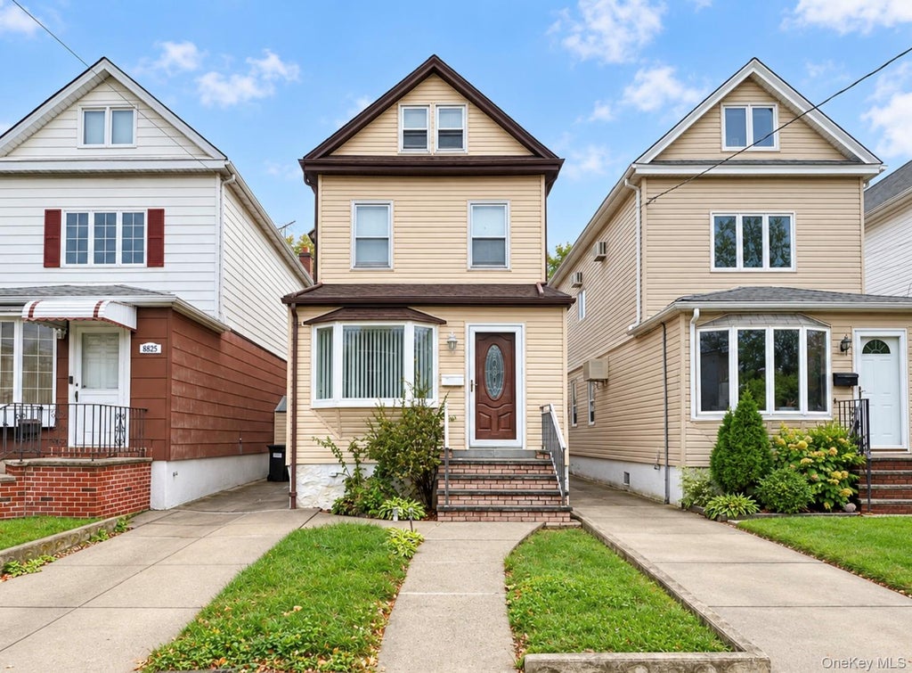 Photo of 8827 Aubrey Avenue, Glendale, NY 11385 (MLS # 1064996)