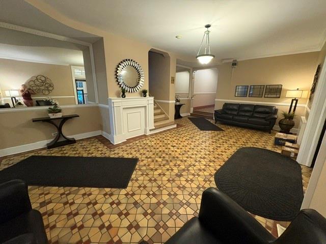 2 Greenridge Avenue 3P
