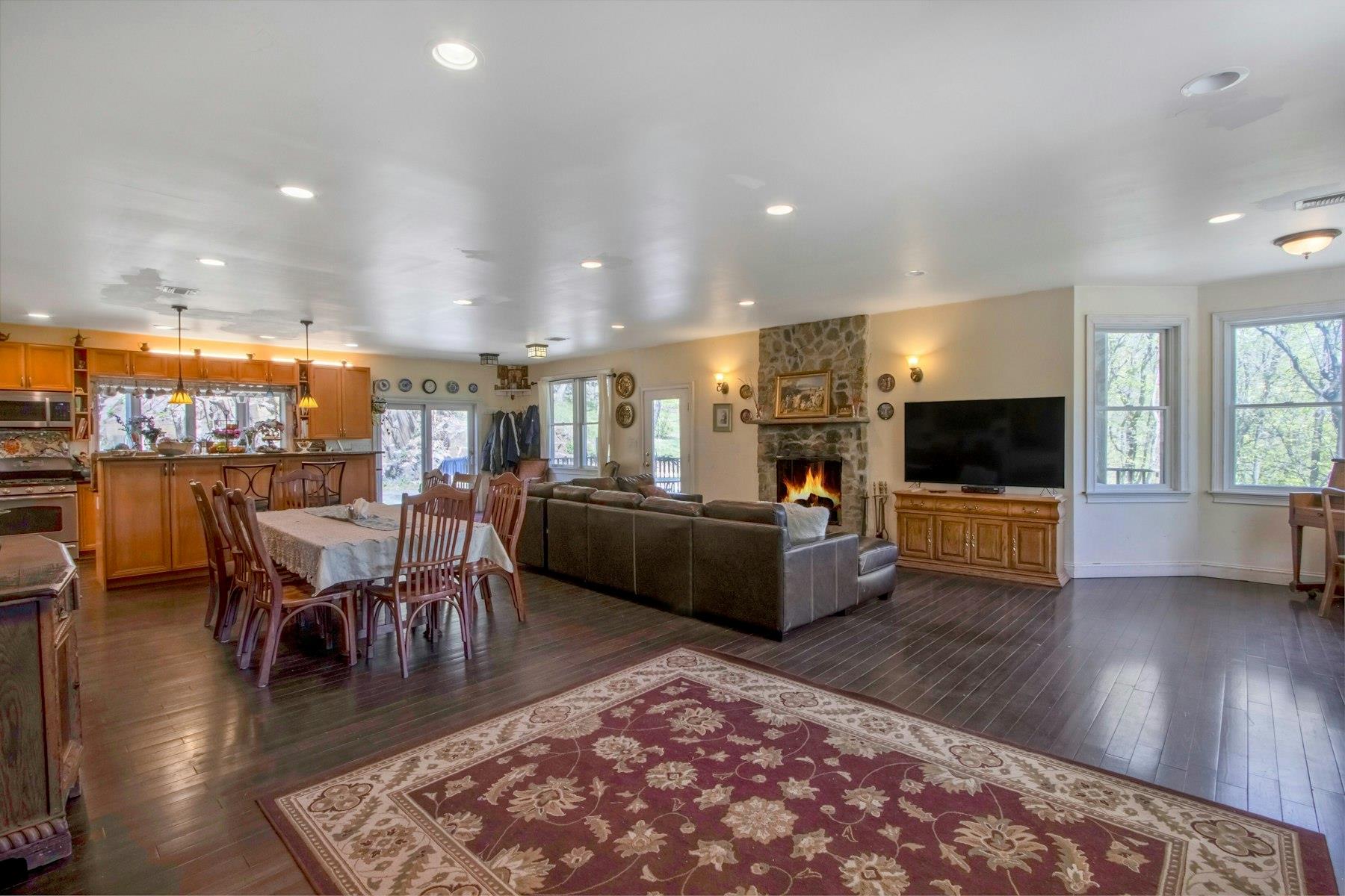 405 Christian Herald Road, Valley Cottage, New York image 8