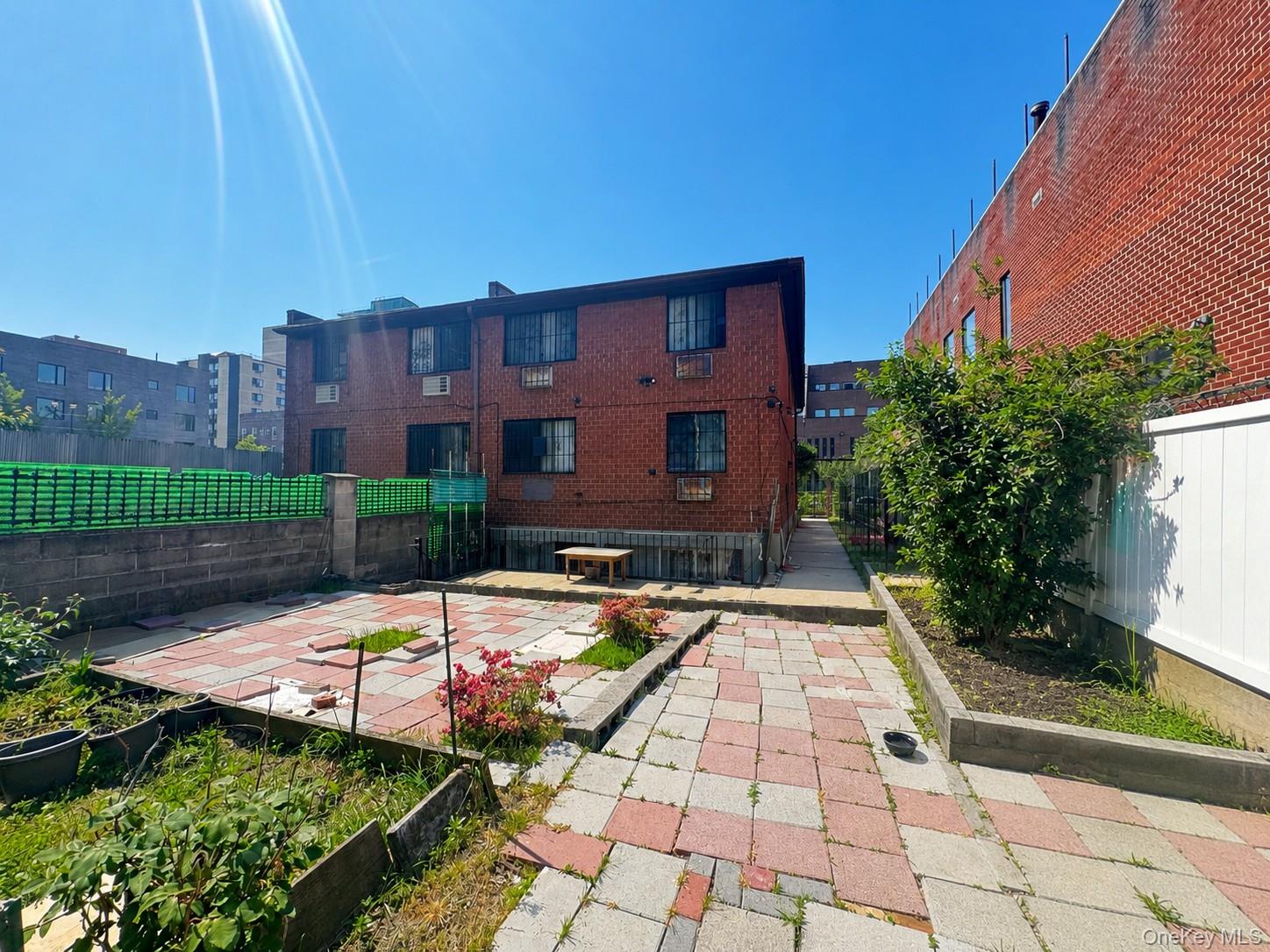 143-16 Franklin Avenue