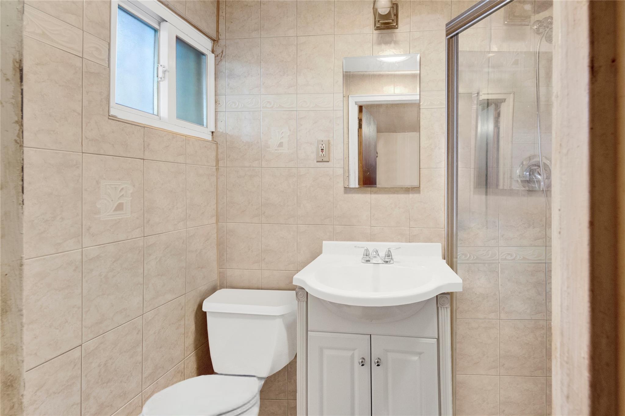 2080 Lacombe Avenue, Bronx, New York image 12
