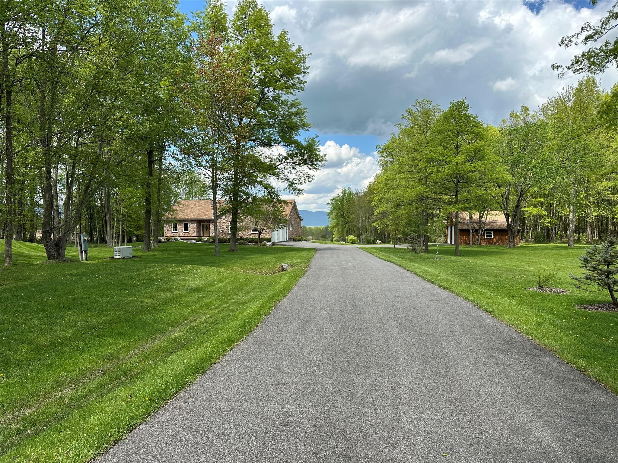 556 Bruyn Turnpike, Wallkill, New York image 2