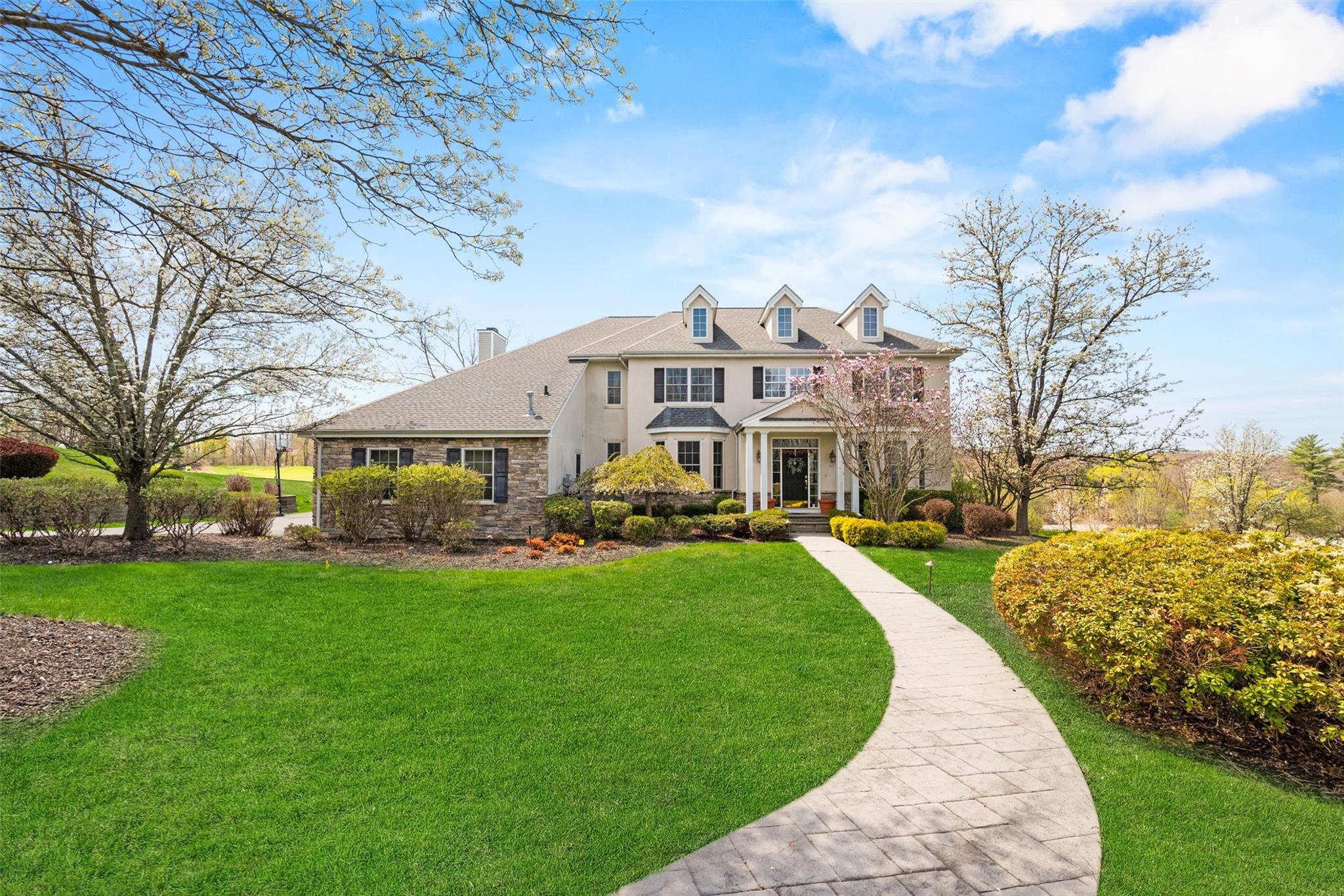 111 Mansion Ridge Boulevard, Monroe, New York image 3