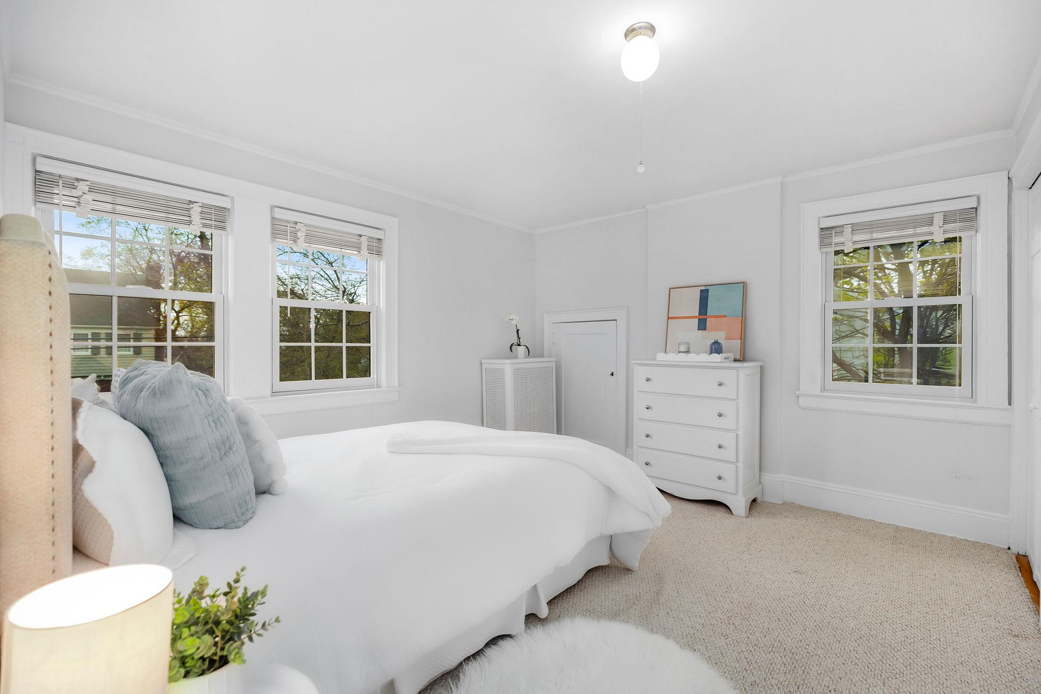 165 Lyons Road, Scarsdale, New York image 16