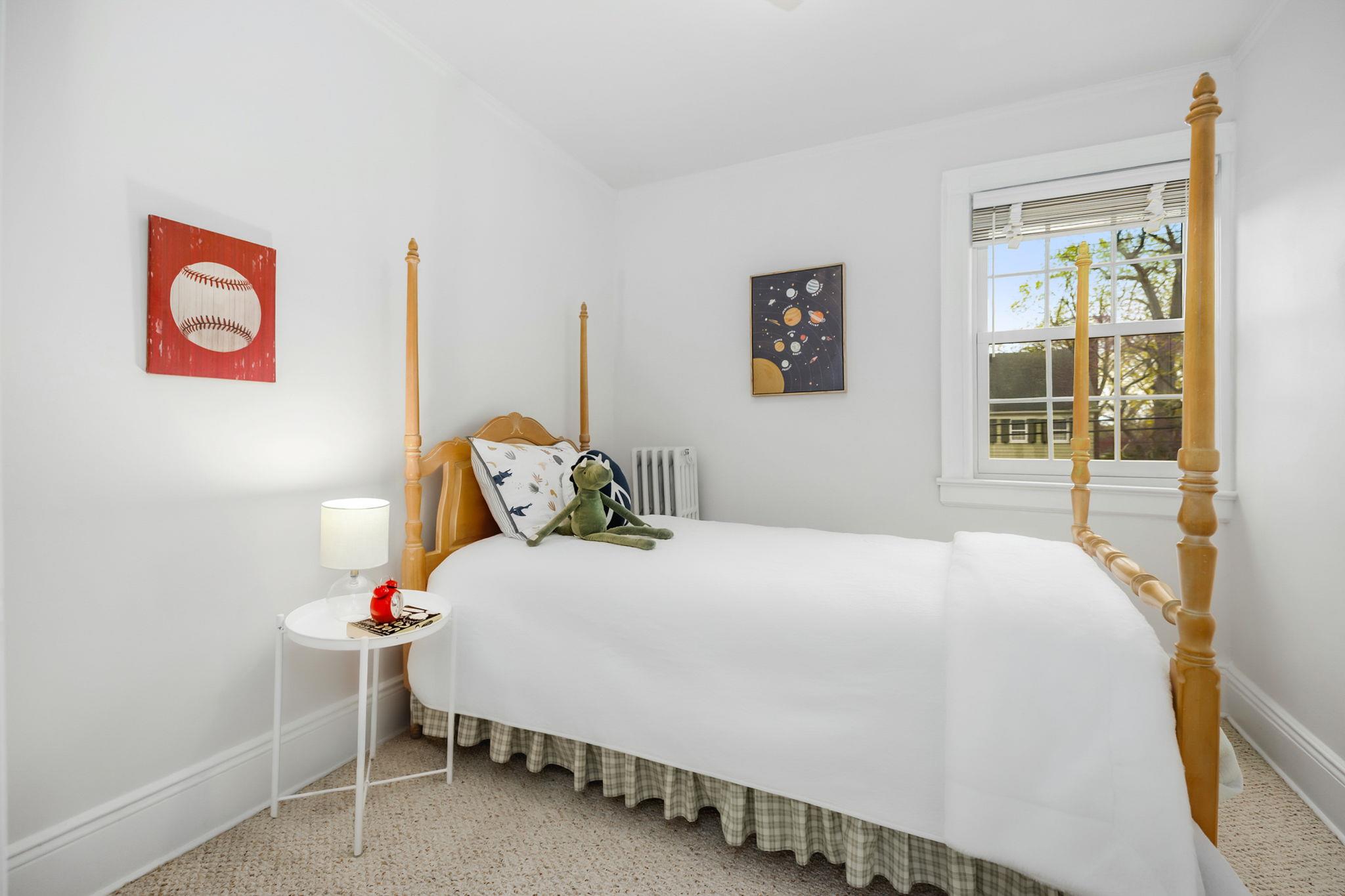 165 Lyons Road, Scarsdale, New York image 17