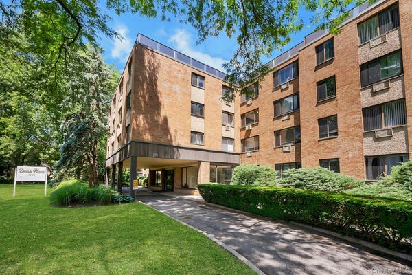 1101 MIDLAND AVE APT 411, BRONXVILLE, NY 10708 - Image d2333552966fbb6bfc8ab8d8fbe8d8b3/2511036551