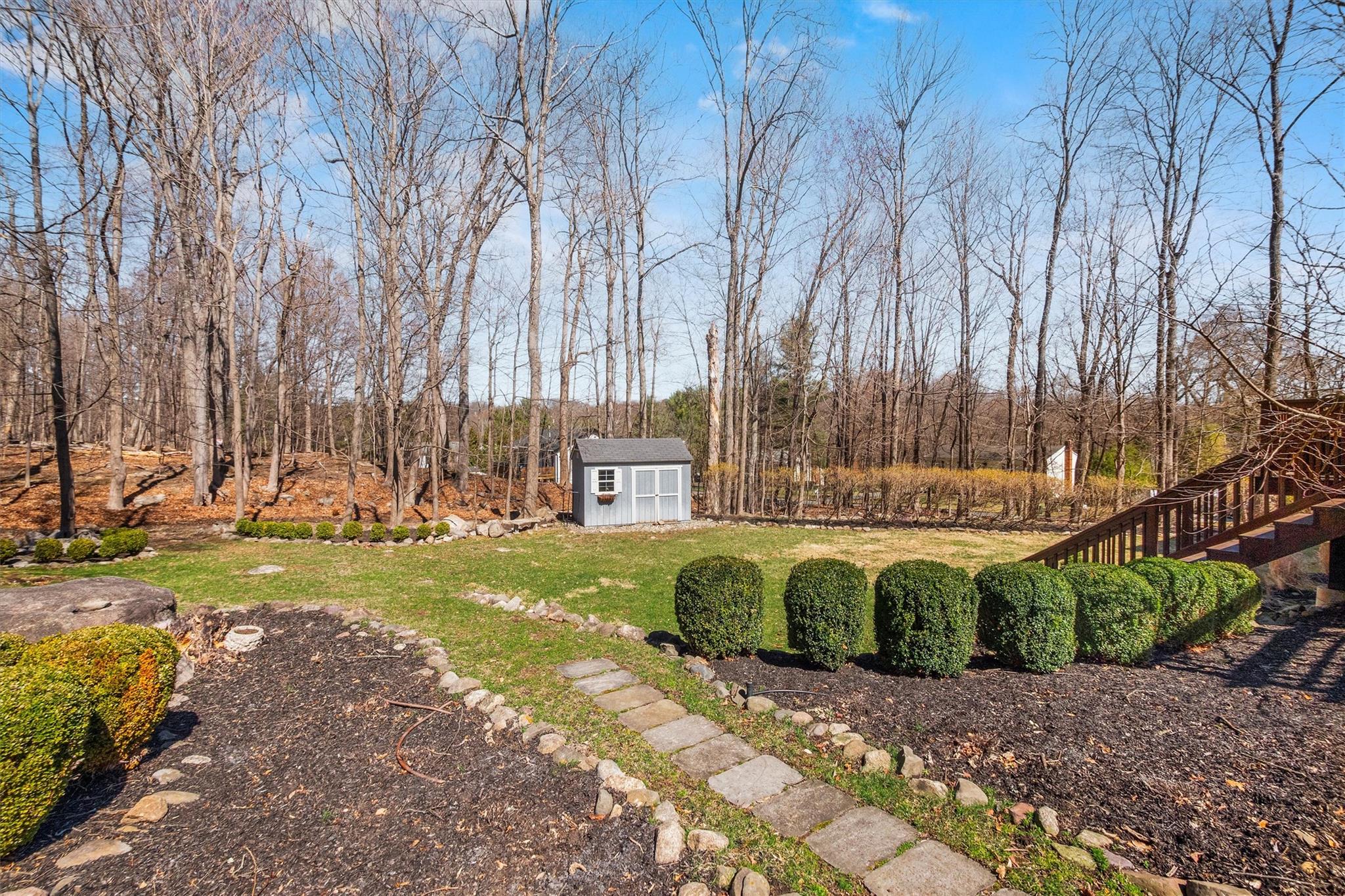 76 Smith Hill Road, Monsey, New York image 45