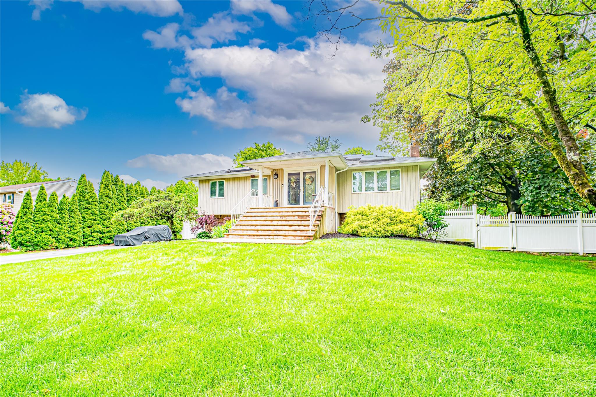 4 Greenvale Drive