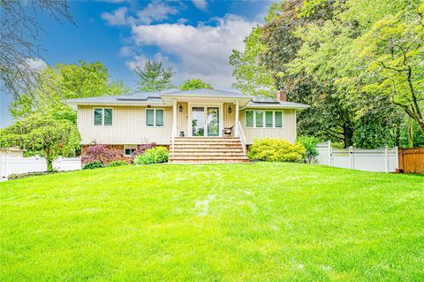 4 Greenvale Drive East Northport NY 11731
