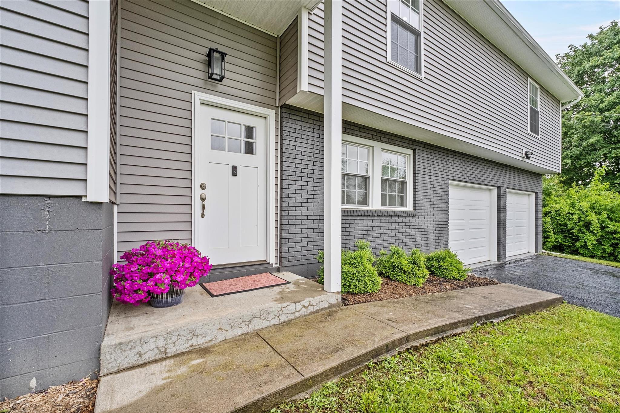 112 Edgehill Drive, Wappingers Falls, New York image 2