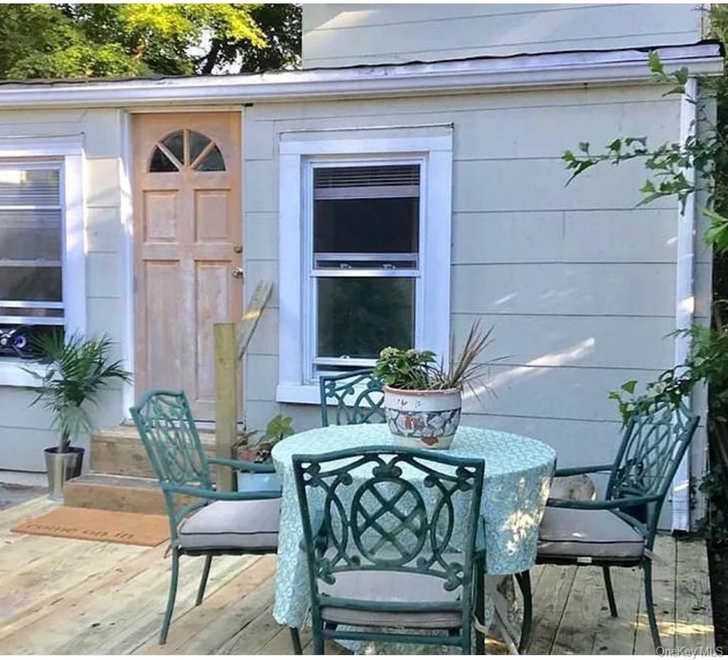 Photo of 46 Brown Street, Sea Cliff, NY 11579 (MLS # 000140)