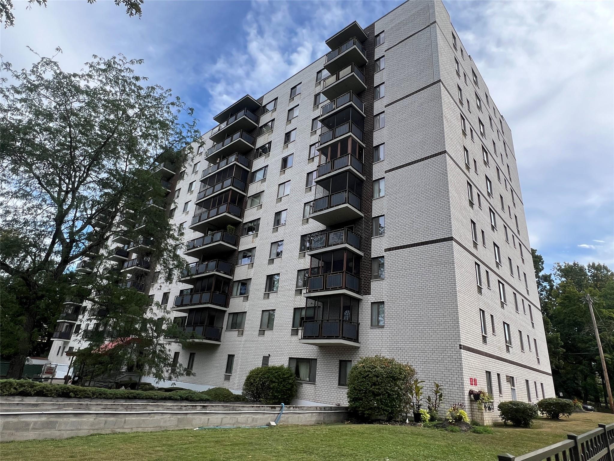160 Academy Street 1F
