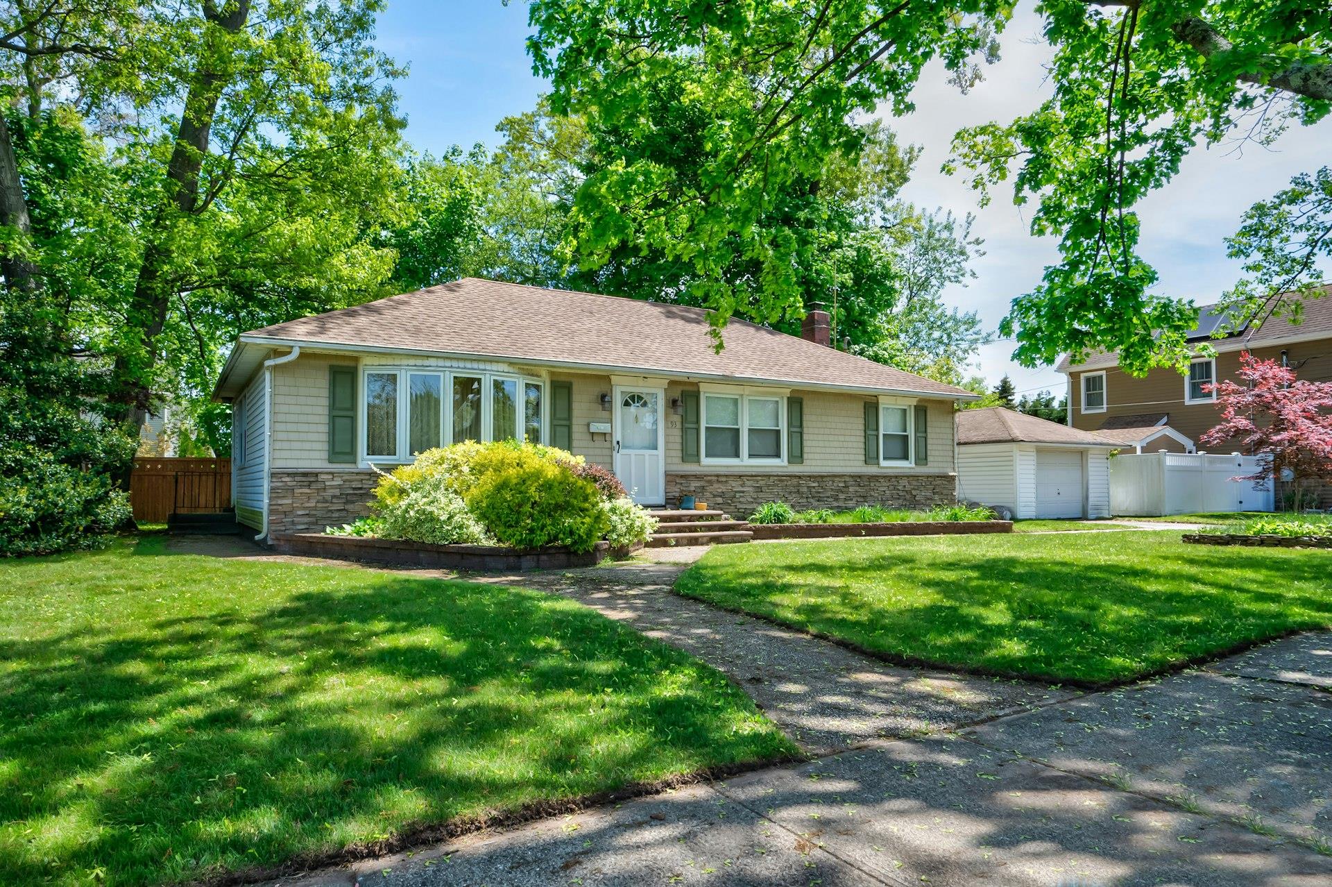 93 Broadway, Massapequa Park, New York image 1