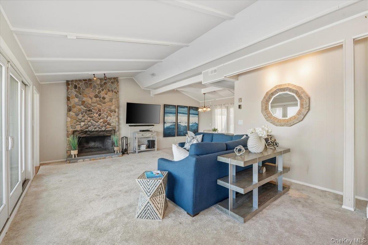 Montauk, New York 11954, United States, 5 Bedrooms Bedrooms, ,4 BathroomsBathrooms,Residential,Active,253950