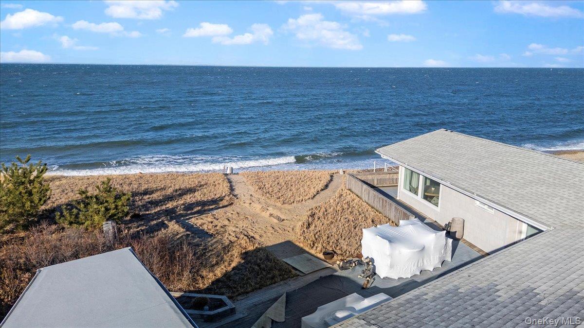 Montauk, New York 11954, United States, 5 Bedrooms Bedrooms, ,4 BathroomsBathrooms,Residential,Active,253950