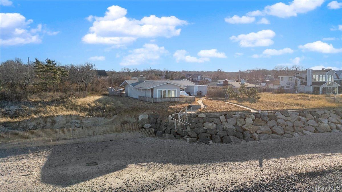 Montauk, New York 11954, United States, 5 Bedrooms Bedrooms, ,4 BathroomsBathrooms,Residential,Active,253950