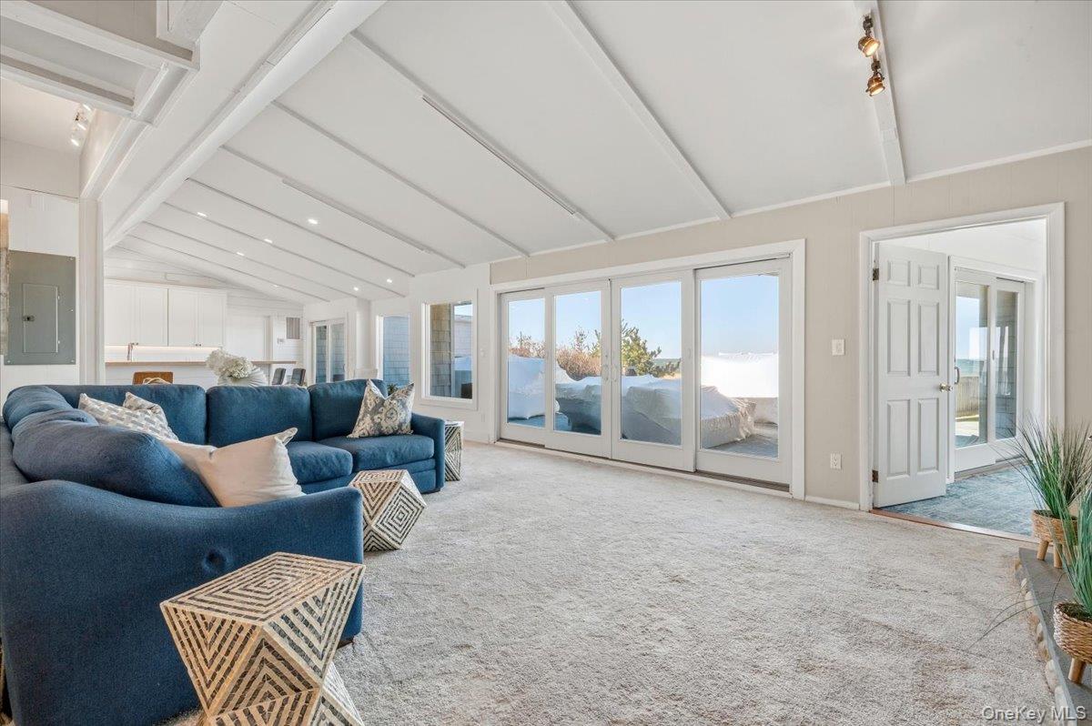 Montauk, New York 11954, United States, 5 Bedrooms Bedrooms, ,4 BathroomsBathrooms,Residential,Active,253950