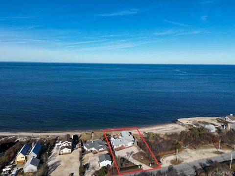 Photo of 112 Soundview Drive, Montauk, NY 11954 (MLS # 943322)