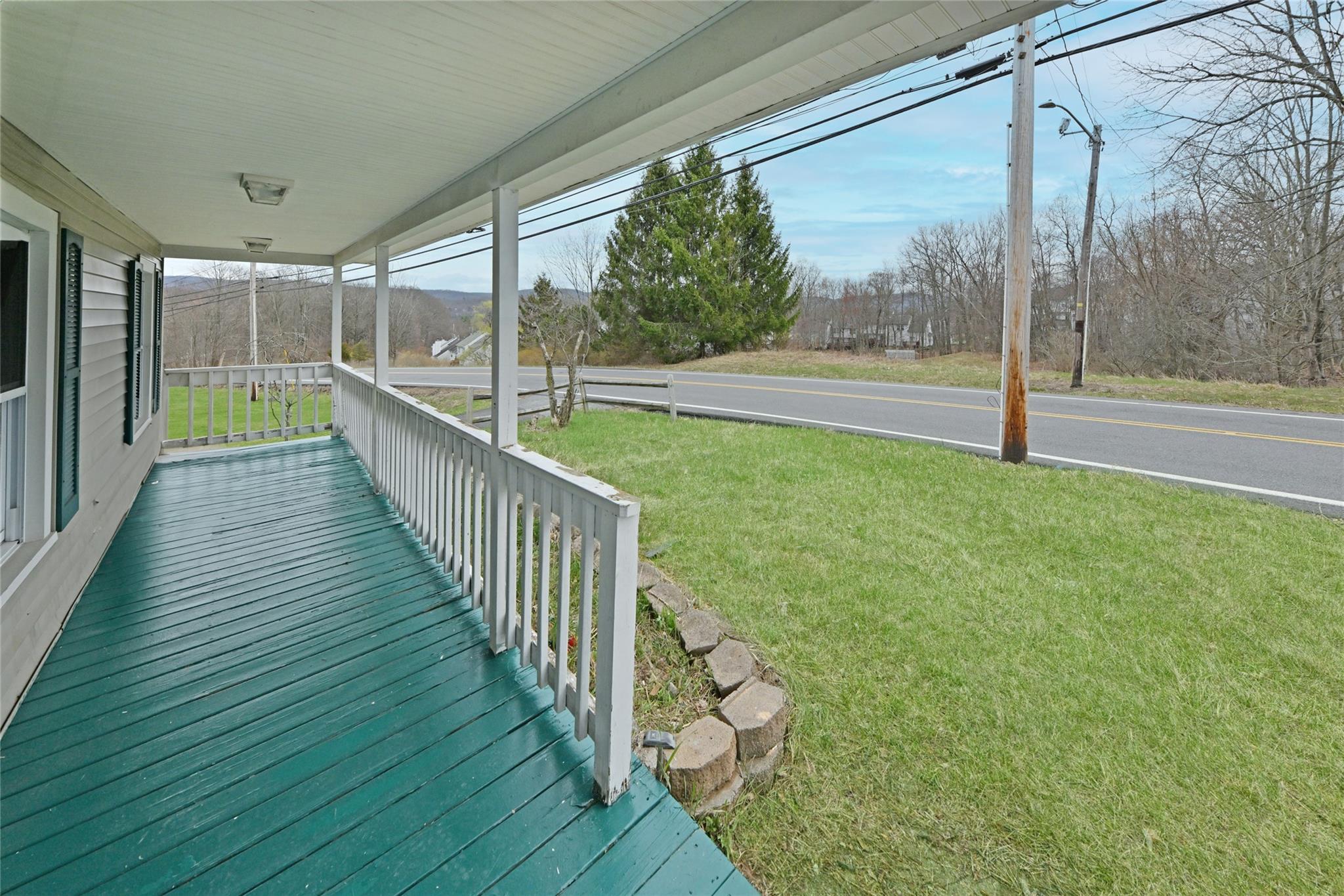 132 Ridge Road, Highland Mills, New York image 8