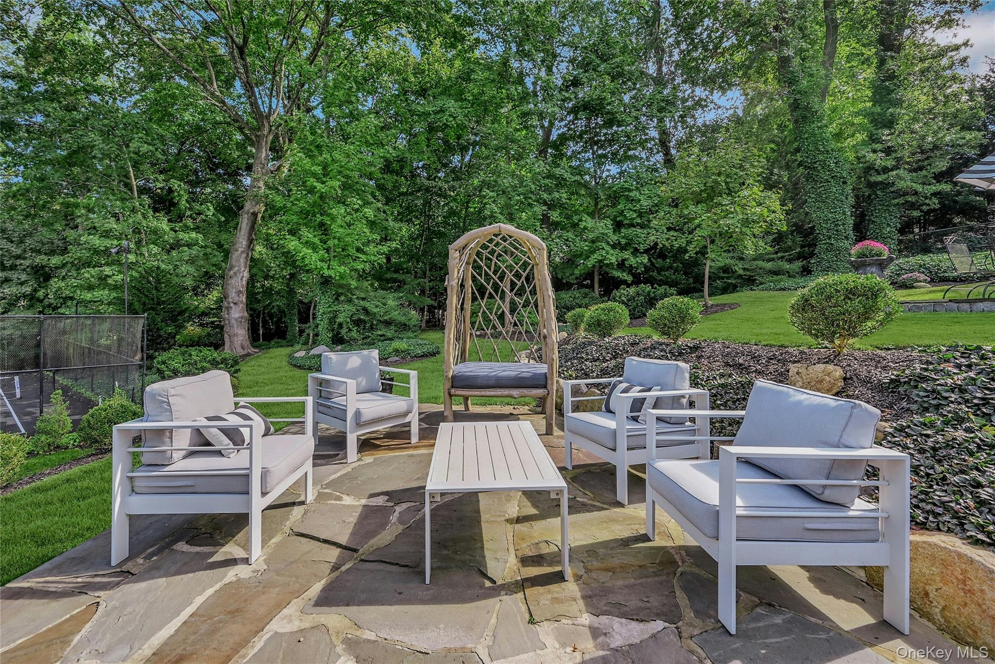 262 Huntington Bay Road