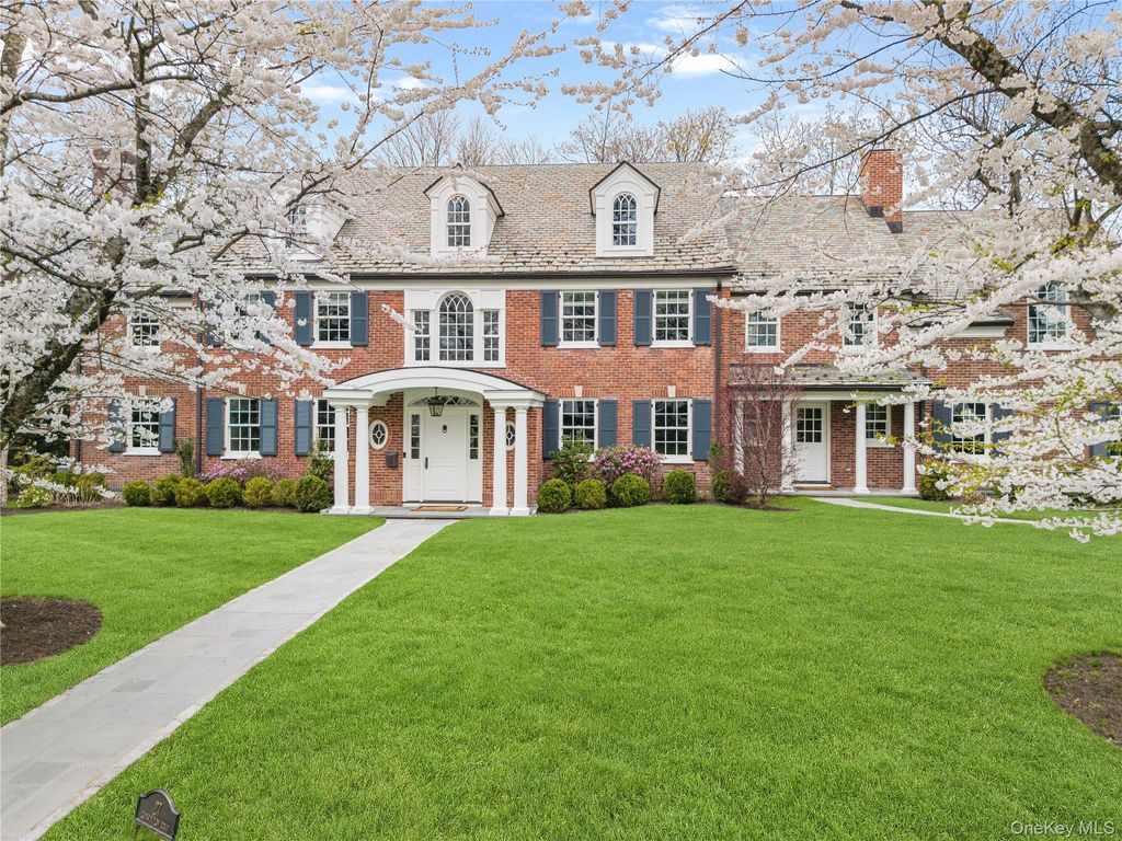 Photo of 27 Kensington Road, Scarsdale, NY 10583 (MLS # 983783)