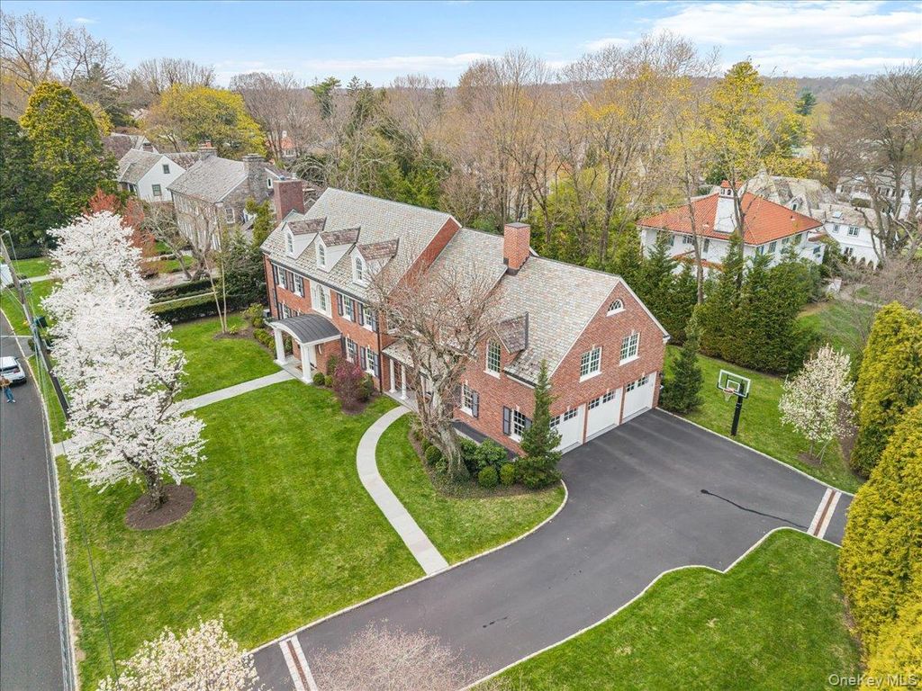 Photo of 27 Kensington Road, Scarsdale, NY 10583 (MLS # 983783)