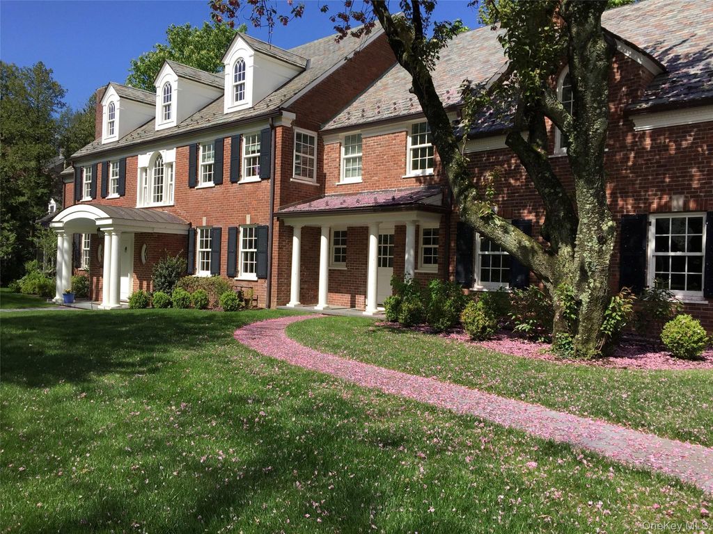 Photo of 27 Kensington Road, Scarsdale, NY 10583 (MLS # 983783)