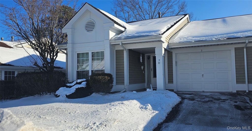 Photo of 2 Kismet Court, Ridge, NY 11961 (MLS # 966163)