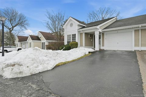 Condo For Sale - 2 Kismet Court<br/> Ridge, NY 11961