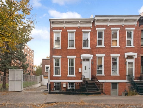 Multifamily For Sale - 342 Carroll Street<br/> Brooklyn, NY 11231