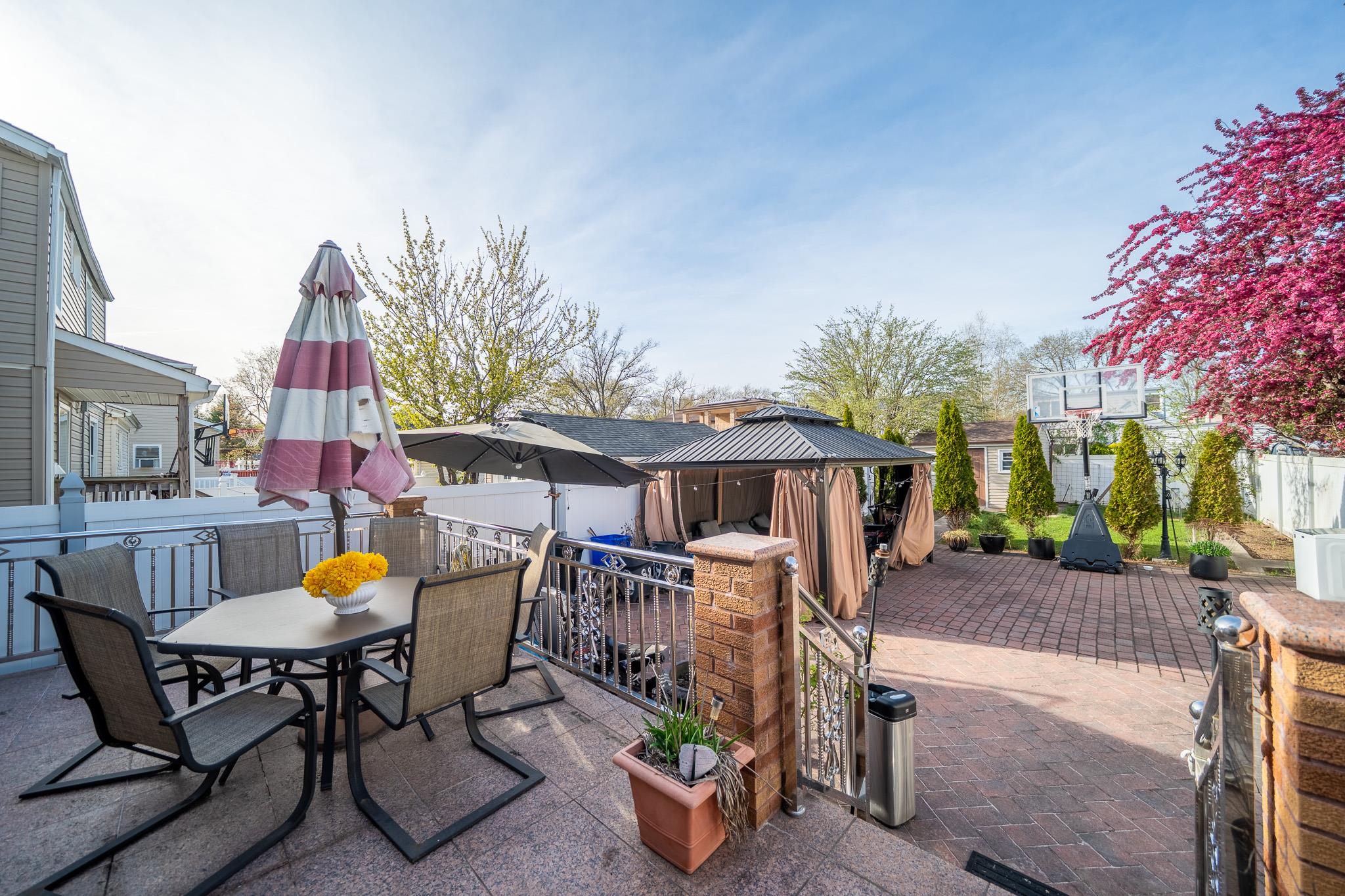 239-19 88th Av Ave, Bellerose, New York image 34