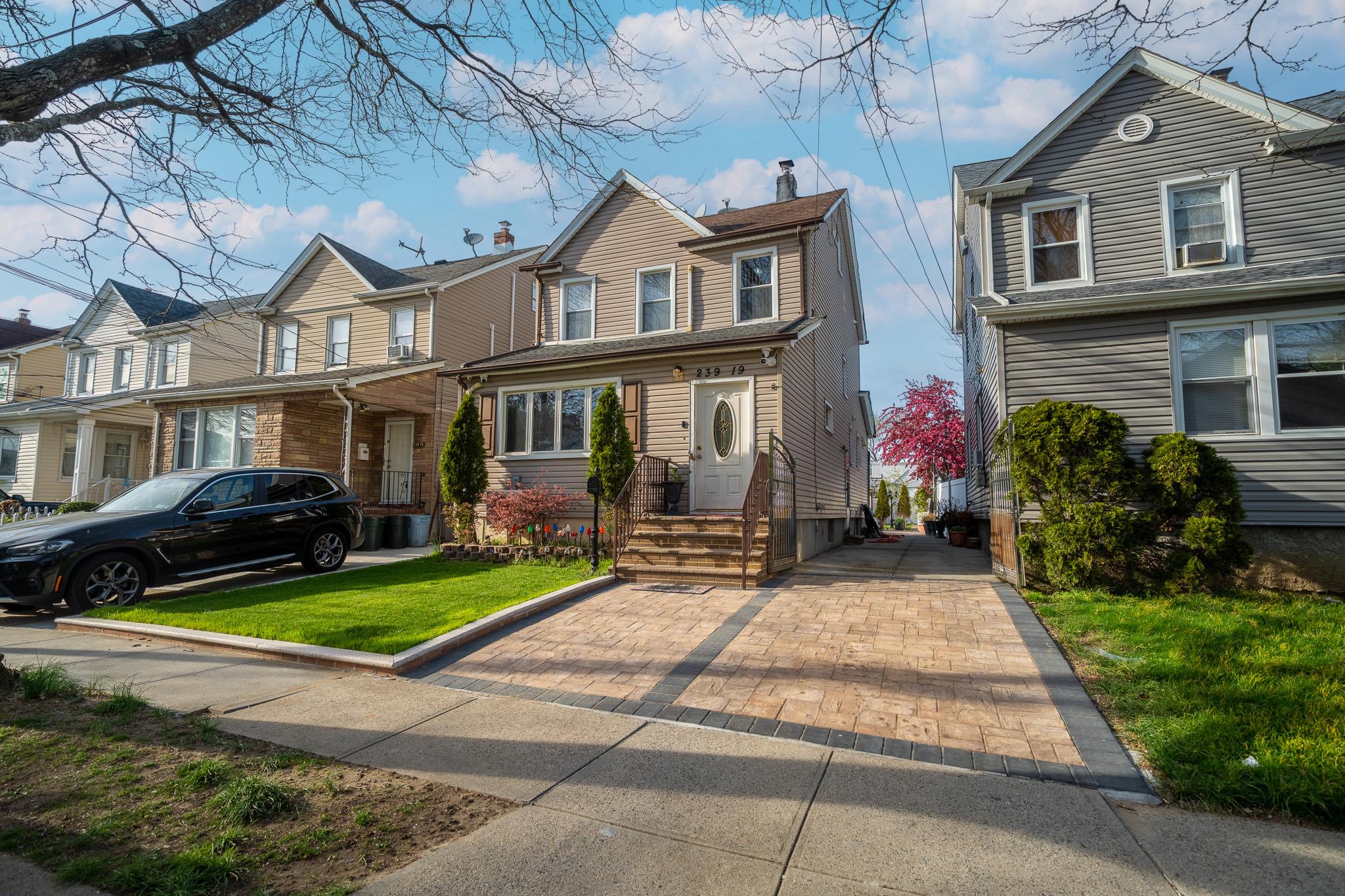 239-19 88th Av Ave, Bellerose, New York image 37