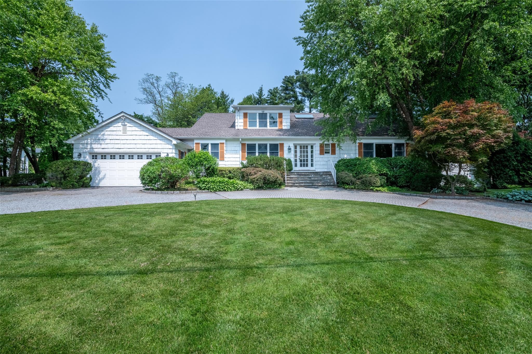 Property for Sale at Old Lyme Road, Scarsdale, New York - Bedrooms: 7 
Bathrooms: 6 
Rooms: 12  - $2,700,000